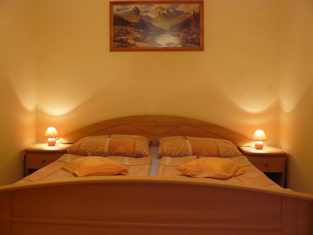 Zsuzsi Apartman Залакарош Номер фото