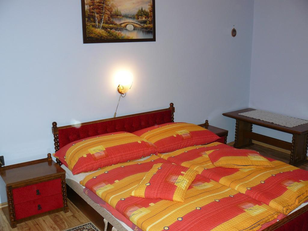 Zsuzsi Apartman Залакарош Экстерьер фото